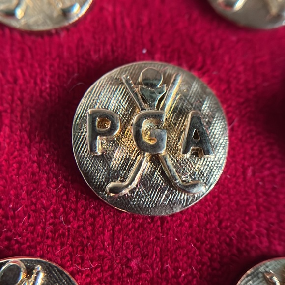 Set of Seven Gold Tone PGA Buttons - New Old Stock - Picture 5 of 11